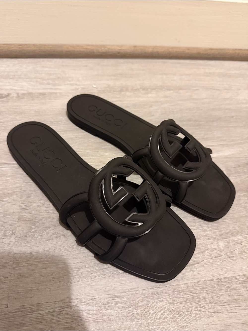 Gucci Black Interlocking GG Slide Sandals